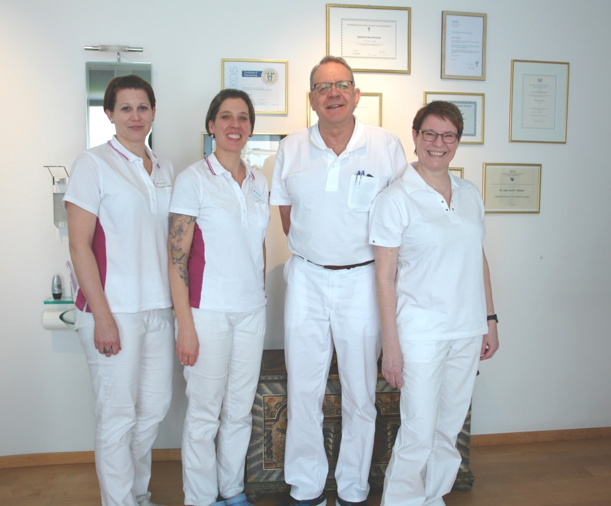 Stephanie Joller (MPA), Sibylle Borer (MPA, Austritt 31.12.2020), Dr. med. Rolf F. Oetiker, Heidi Köpfli (Arztsekretärin)